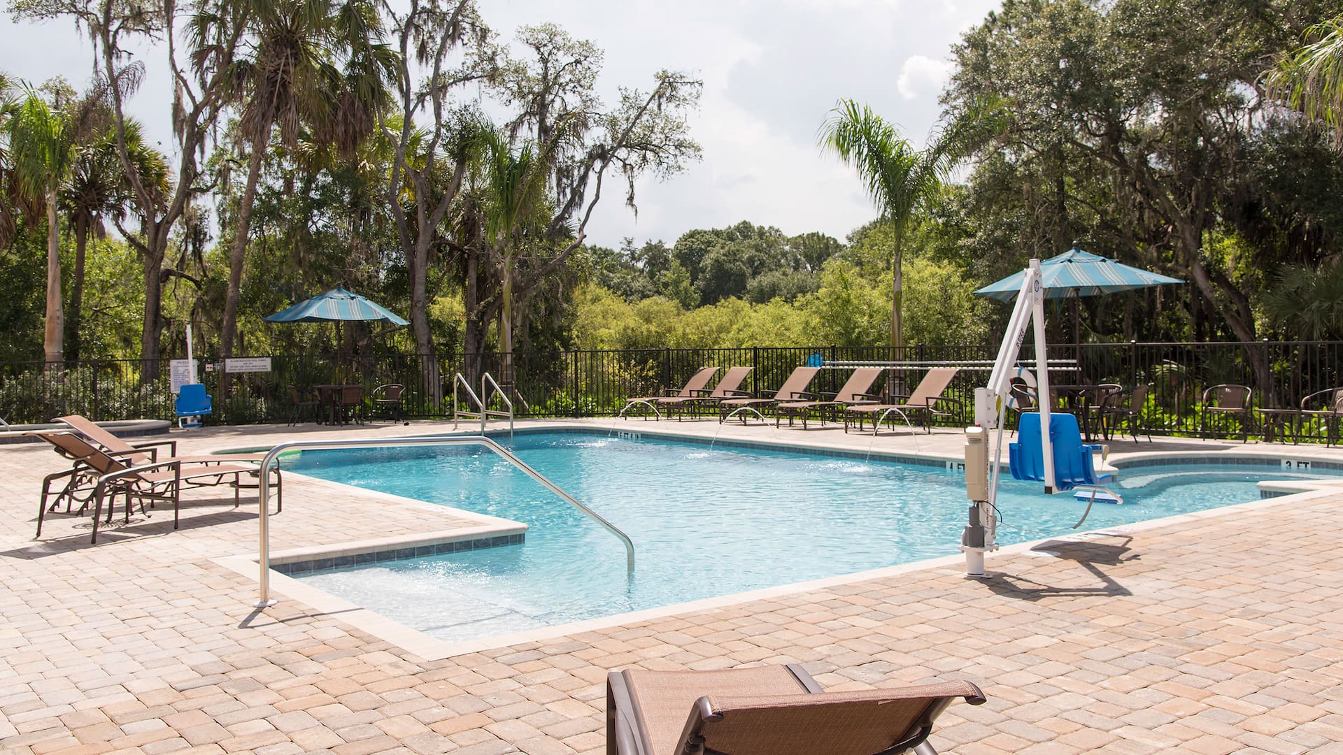 Hyatt Place Sarasota / Lakewood Ranch Swimming Pool Hot Tub