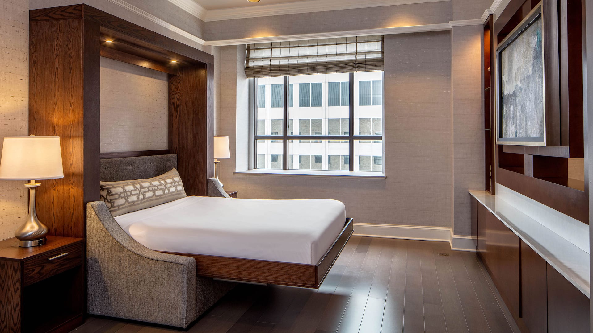 Hyatt Regency St. Louis at The Arch Presidential Murphy Bed