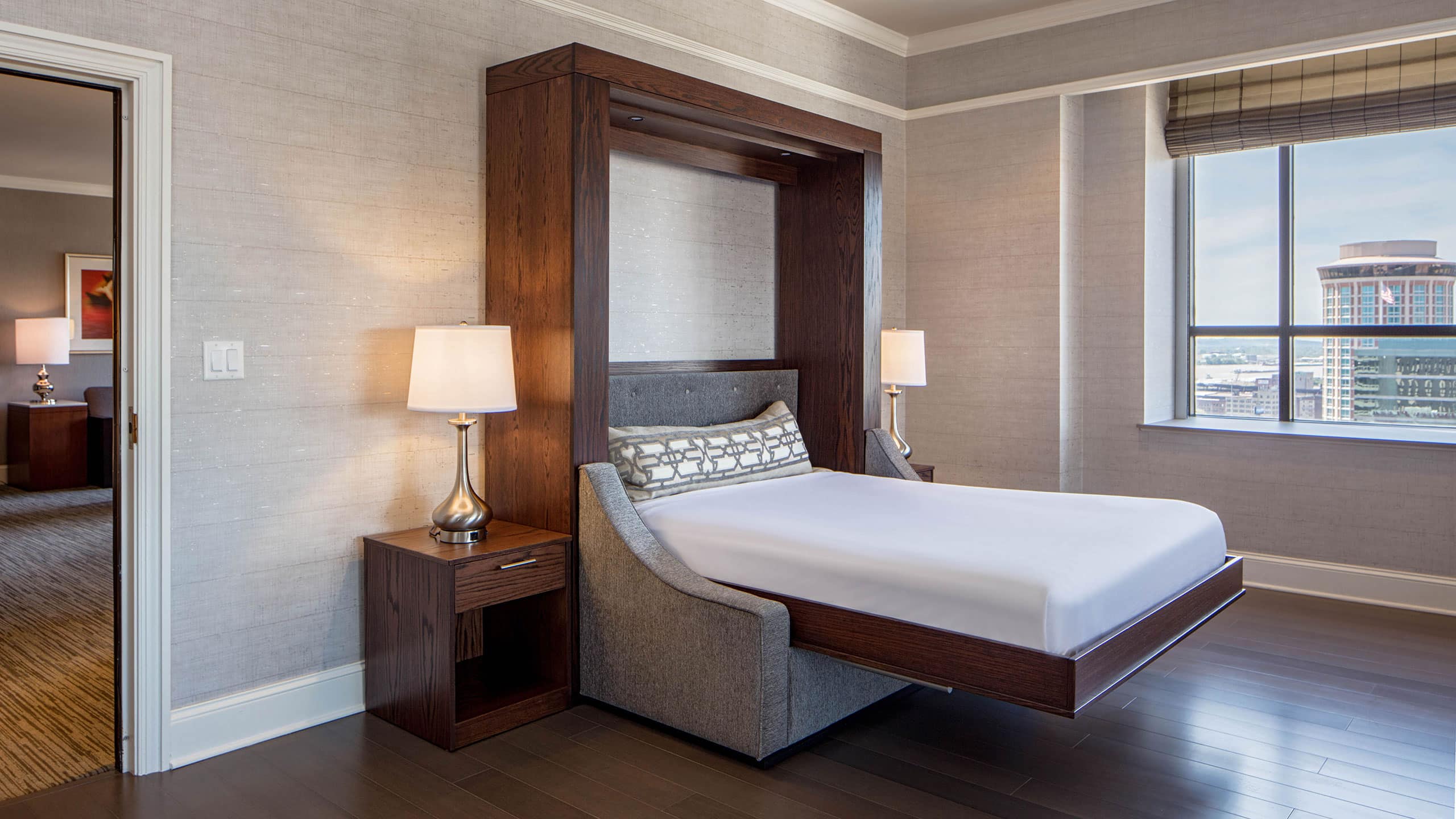 Hyatt Regency St. Louis at The Arch Governor Murphy Suite