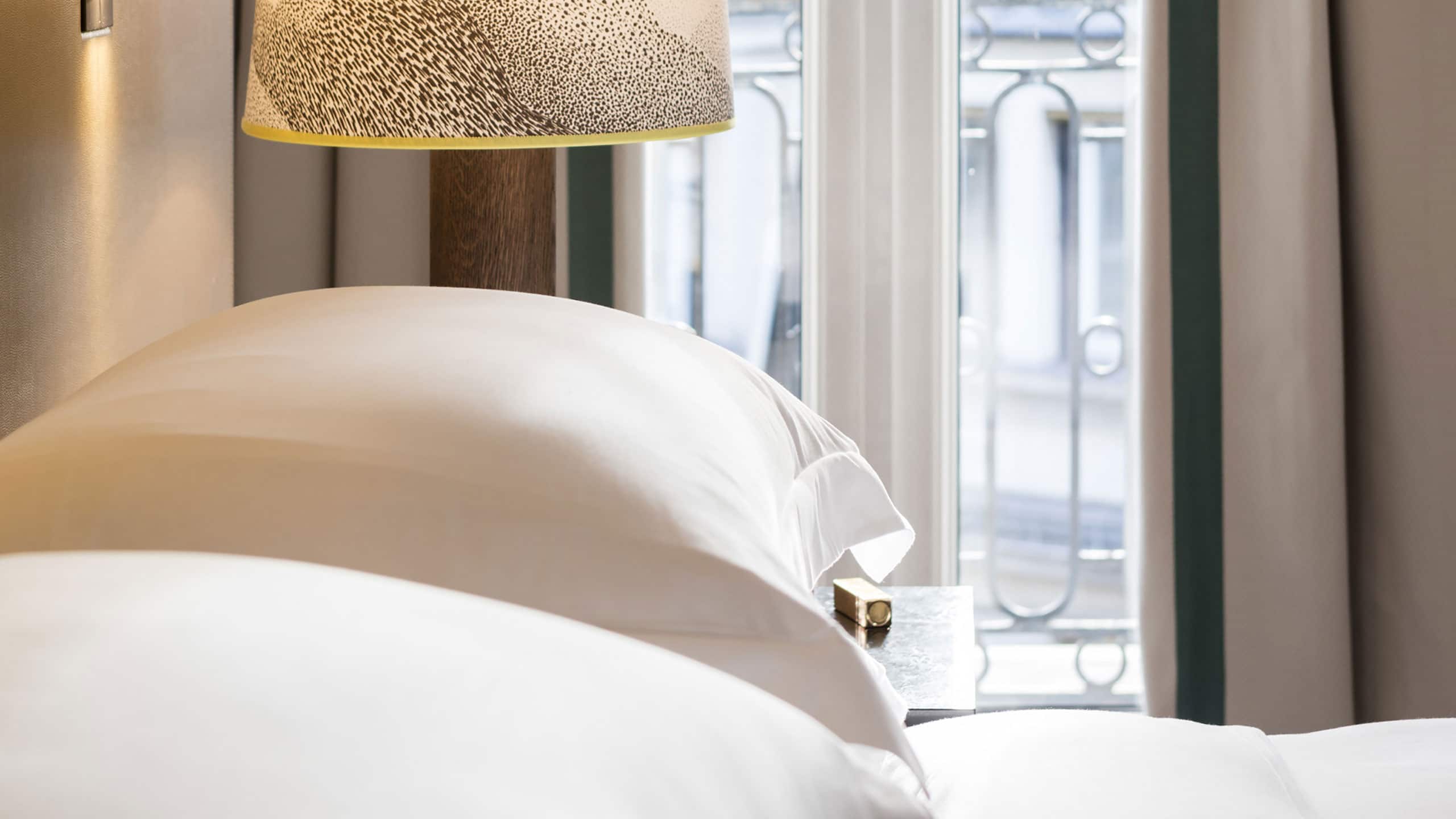 第 4，共 5 Hyatt Paris Madeleine Deluxe Room Headboard