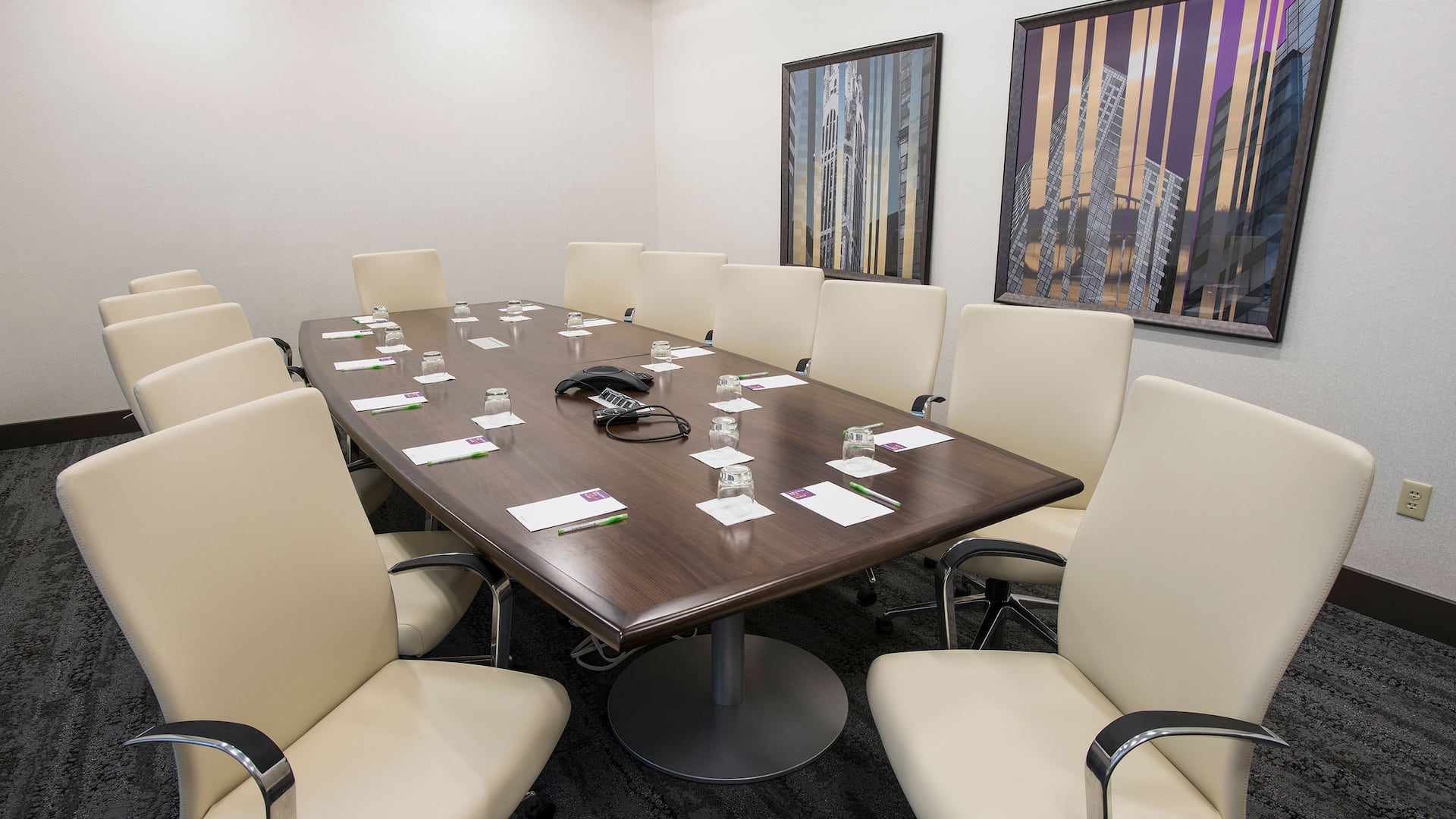Hyatt Place Cincinnati / Sharonville Convention Center Boardroom