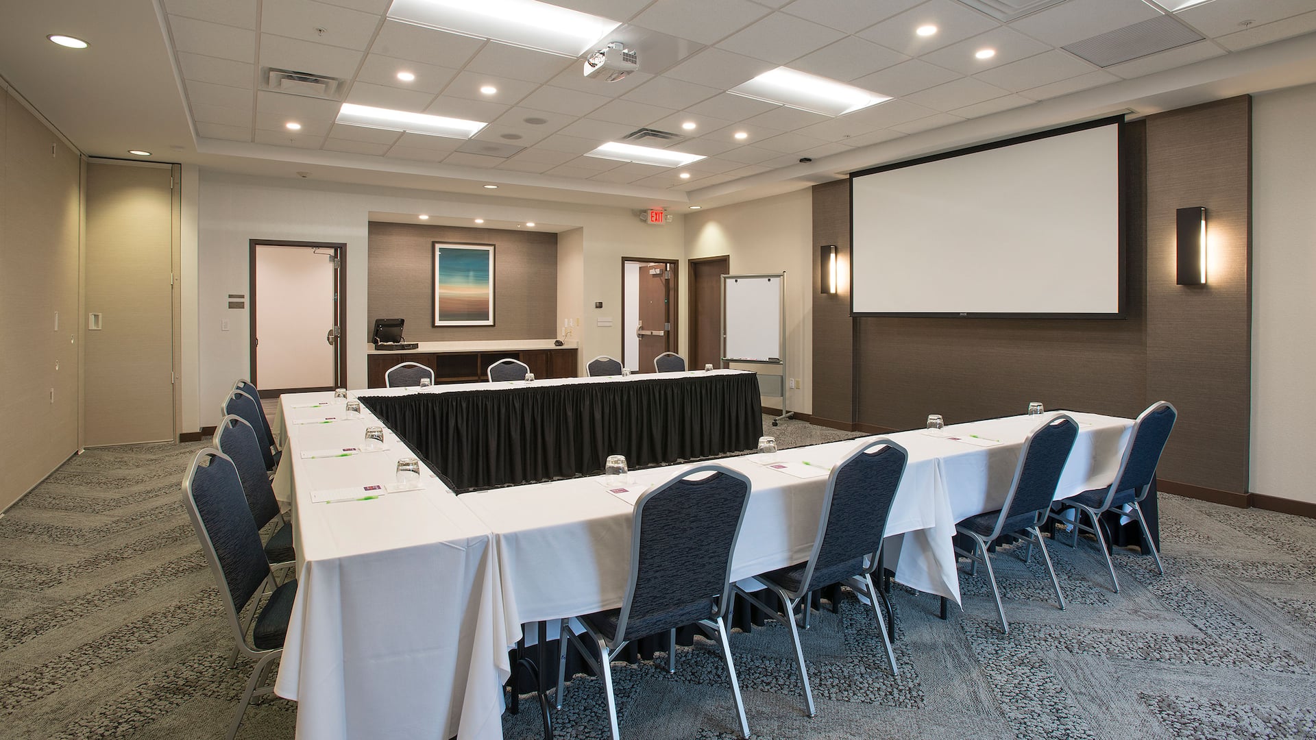 Hyatt Place Cincinnati / Sharonville Convention Center Meeting Room