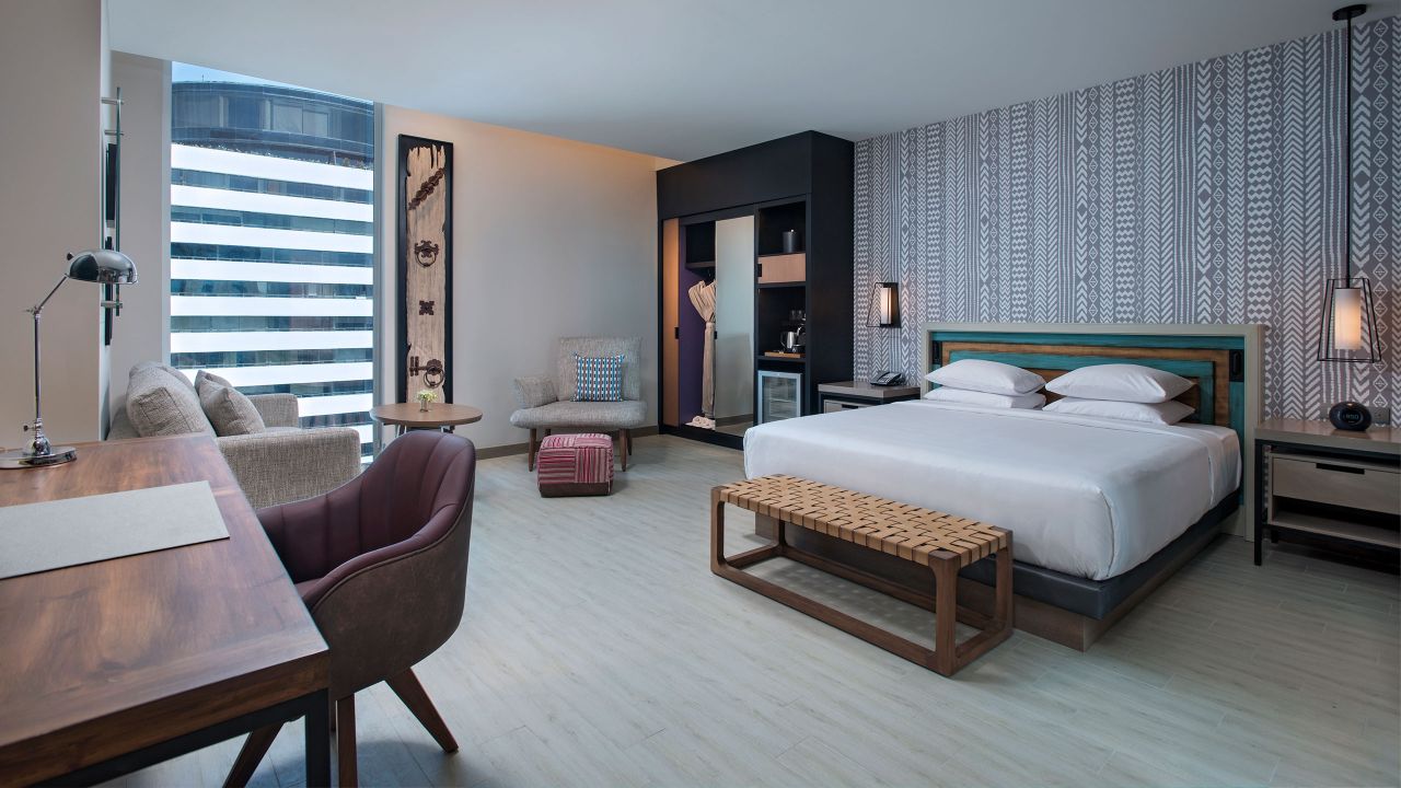 junior suite living space