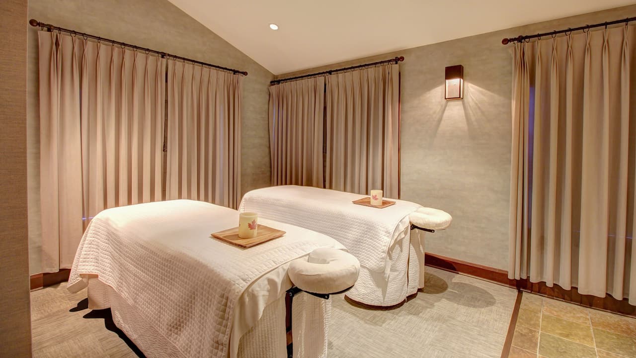 Couples Massage room at Stillwater Spa 