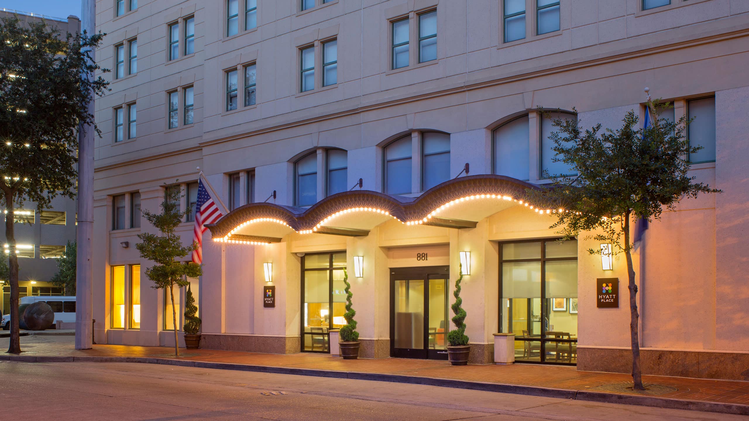 Hyatt Place New Orleans/Convention Center Exterior