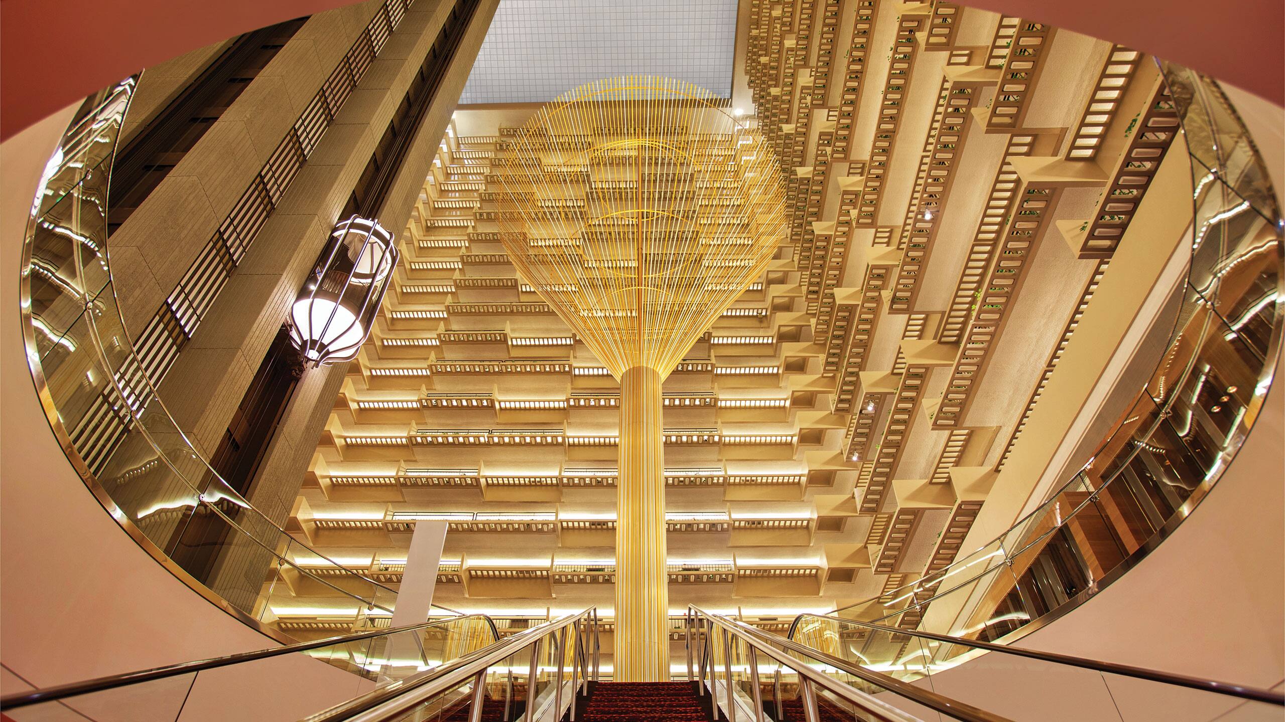 Hyatt Regency Atlanta Signature Interior Horizontal