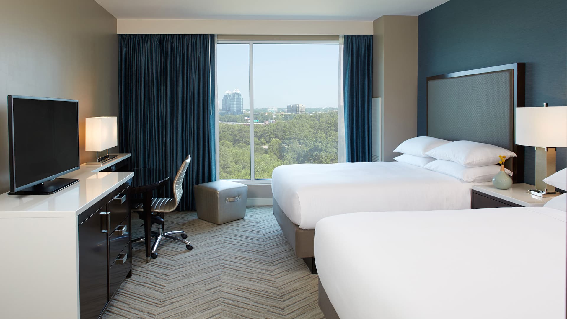 Hyatt Regency Atlanta Perimeter at Villa Christina Queen Queen