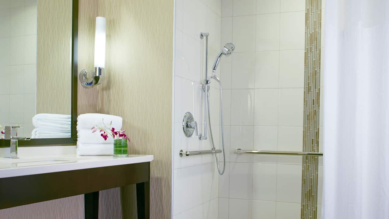 Accessible King Room Hyatt Regency Atlanta Perimeter at Villa Christina