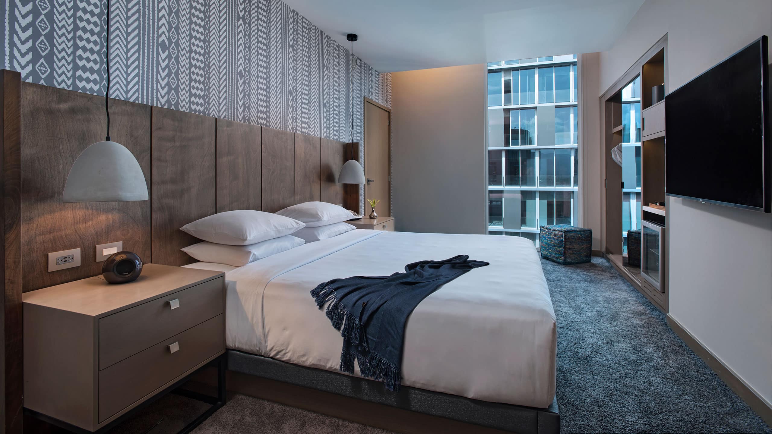 Hyatt Centric Guatemala City Ambassador Bedroom Throw