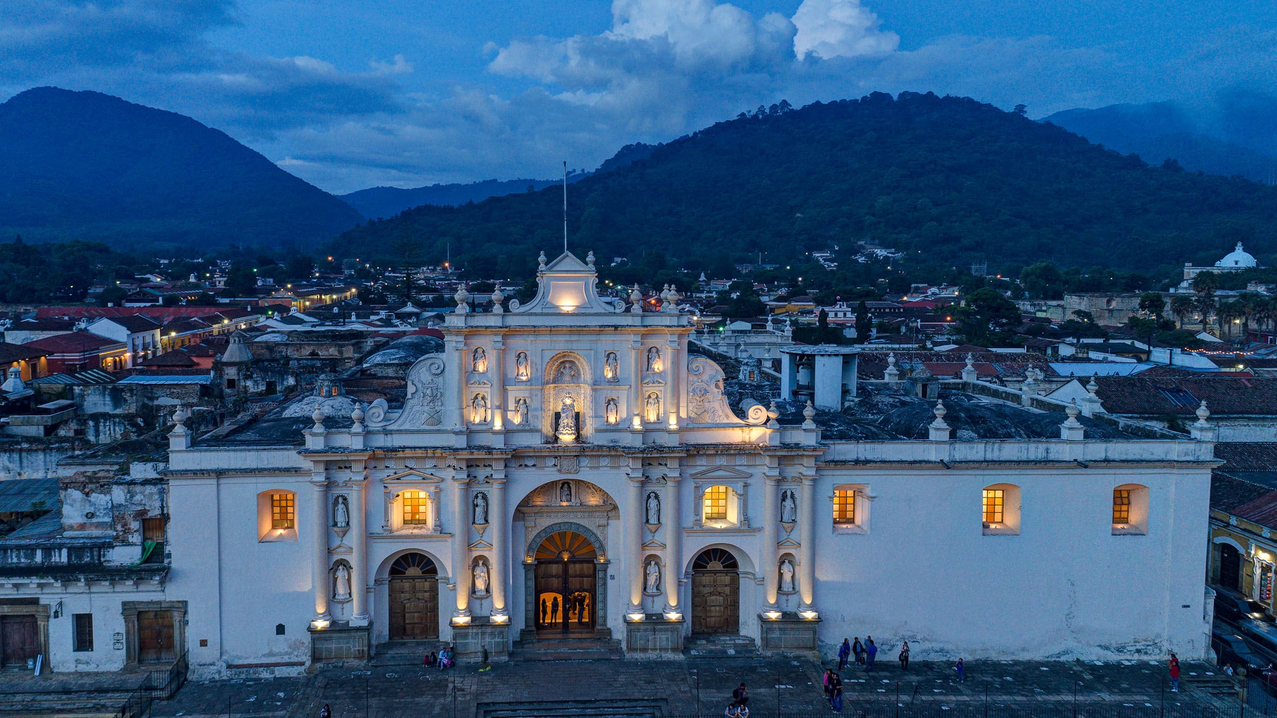 Hyatt Centric Guatemala City Antigua Catedral Mountains