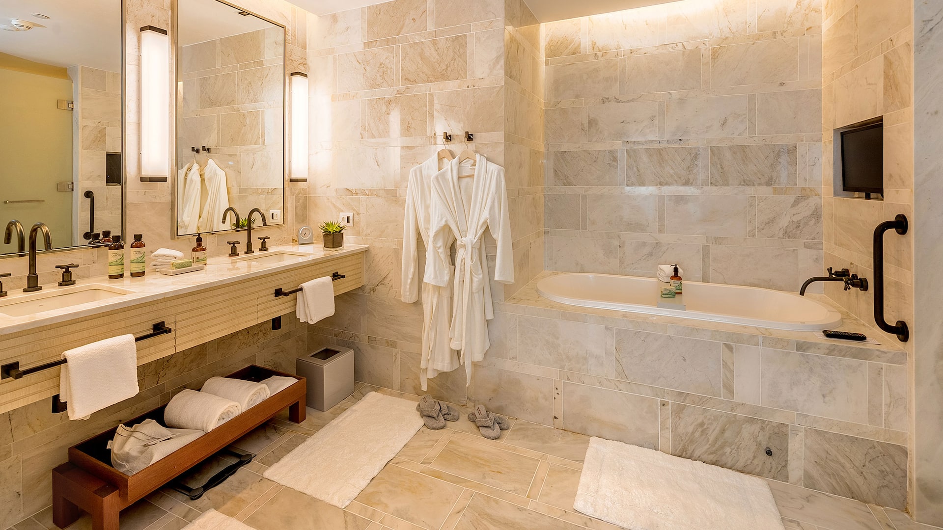 3 de 7 Grand Hyatt Rio de Janeiro | Presidential Bathroom