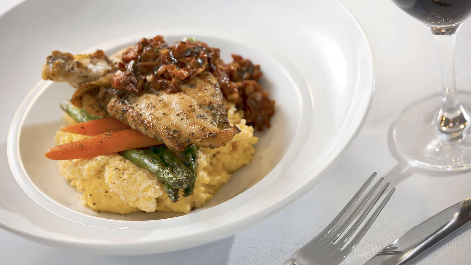 Hyatt Regency Birmingham - The Wynfrey Hotel Food