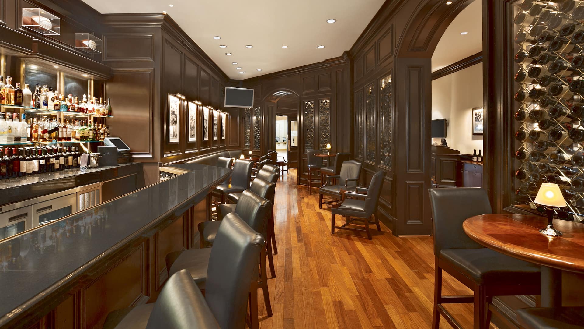 Hyatt Regency Birmingham - The Wynfrey Hotel Shulas Steakhouse