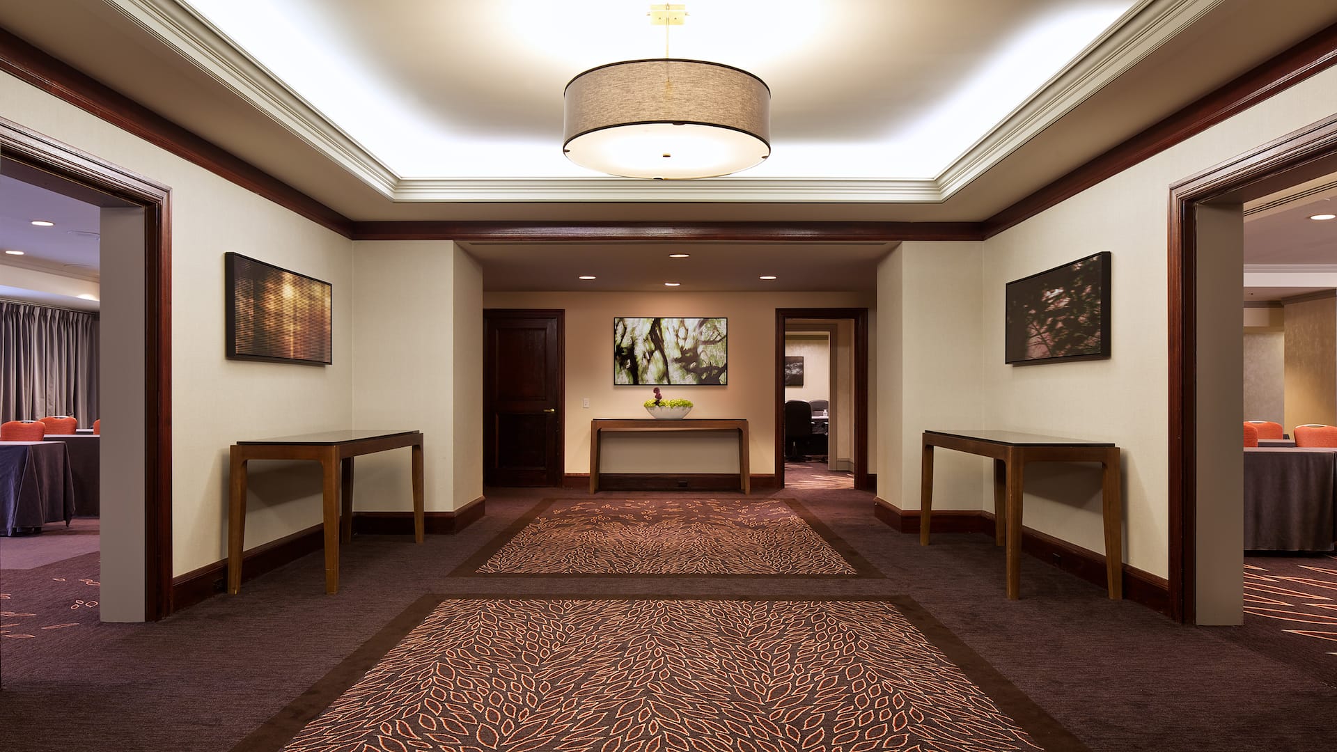 Hyatt Regency Boston Lower Lobby Doors Open