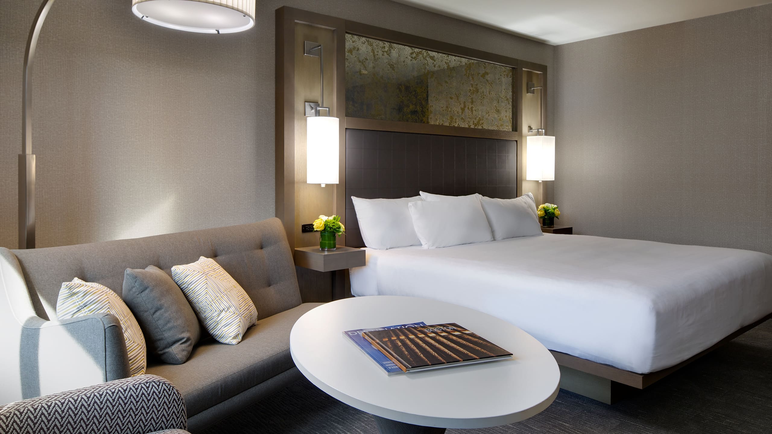 Hyatt Regency Boston Renovated King Guestroom