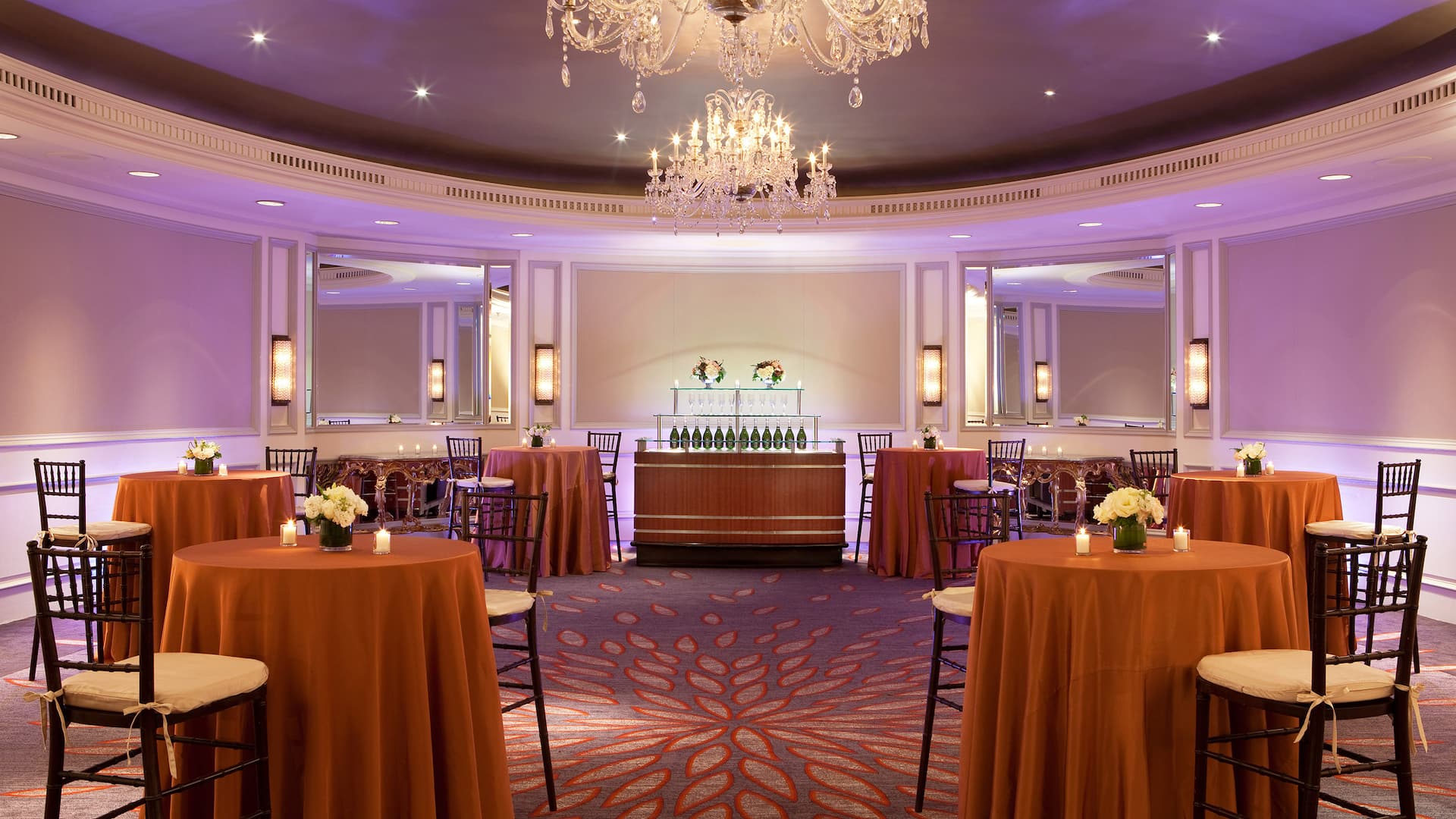 2 of 4 Hyatt Regency Boston Adrienne Salon