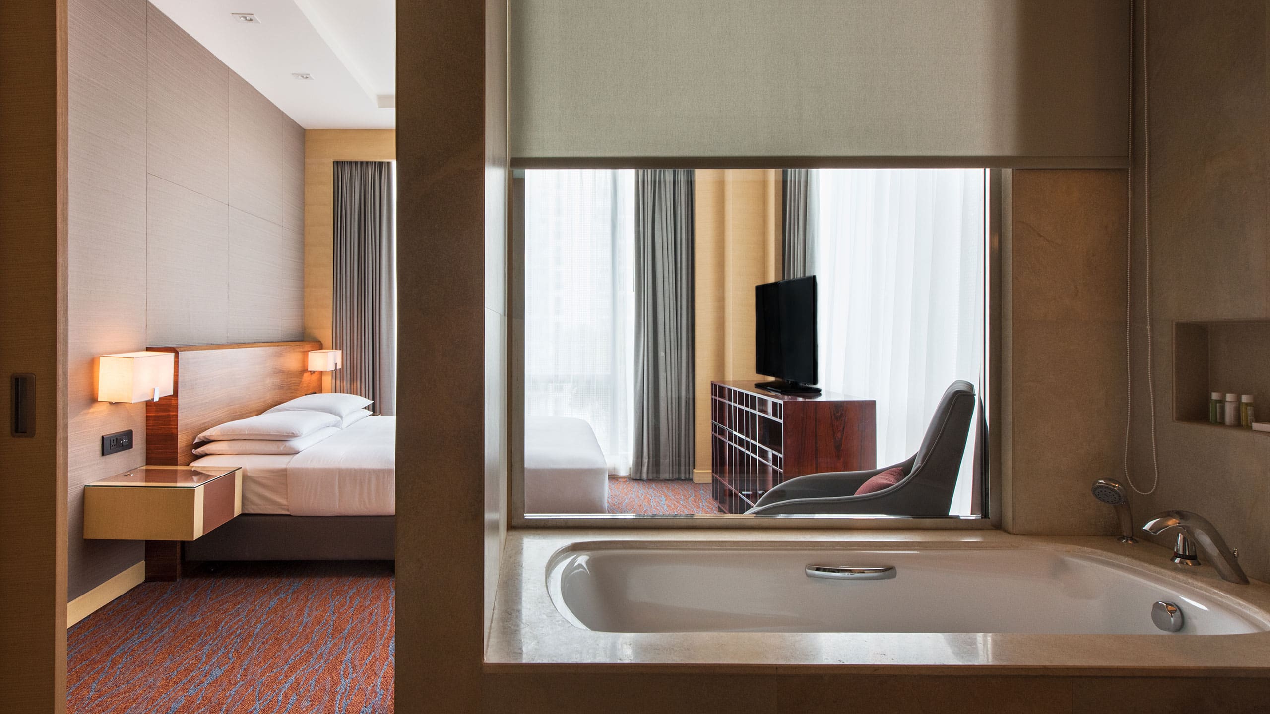 Luxury 5 Star Hotels in Gomti Nagar, Lucknow Hyatt Regency Lucknow