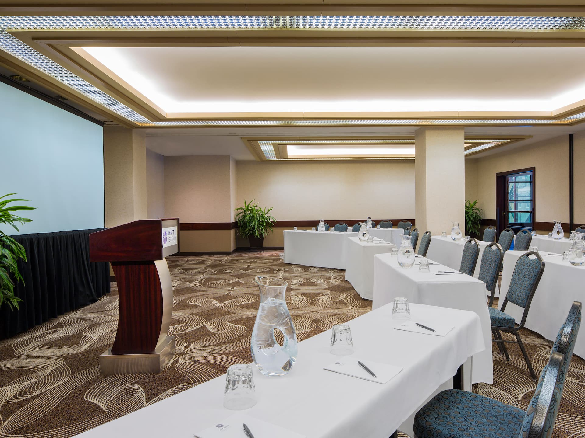 Hyatt Regency Buffalo / Hotel and Conference Center Delaware Suites Meeting Room