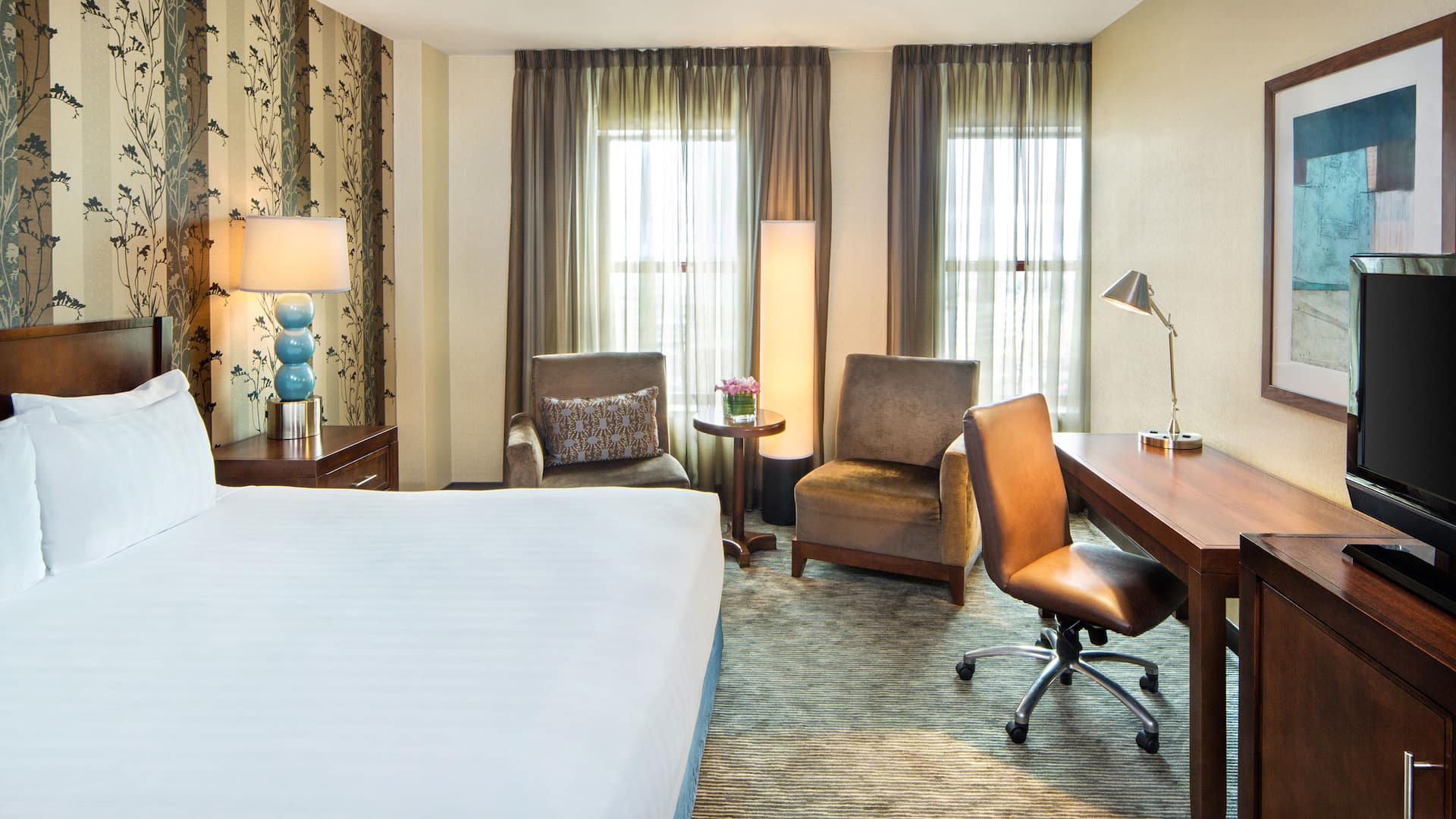 Hyatt Regency Buffalo / Hotel and Conference Center Guestroom