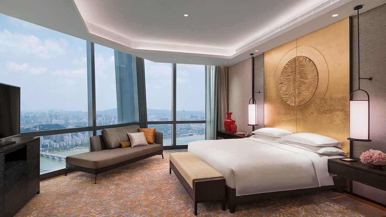 Grand Hyatt Changsha Grand Executive Suite Bedroom