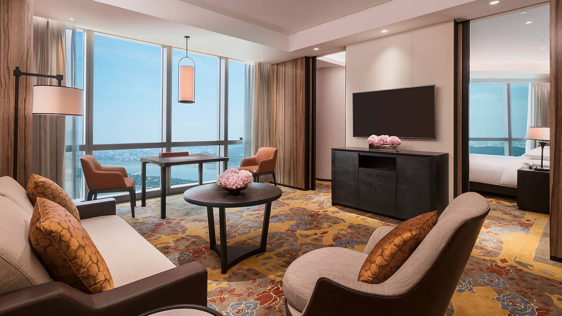 2 von 2 Grand Suite Living Room
