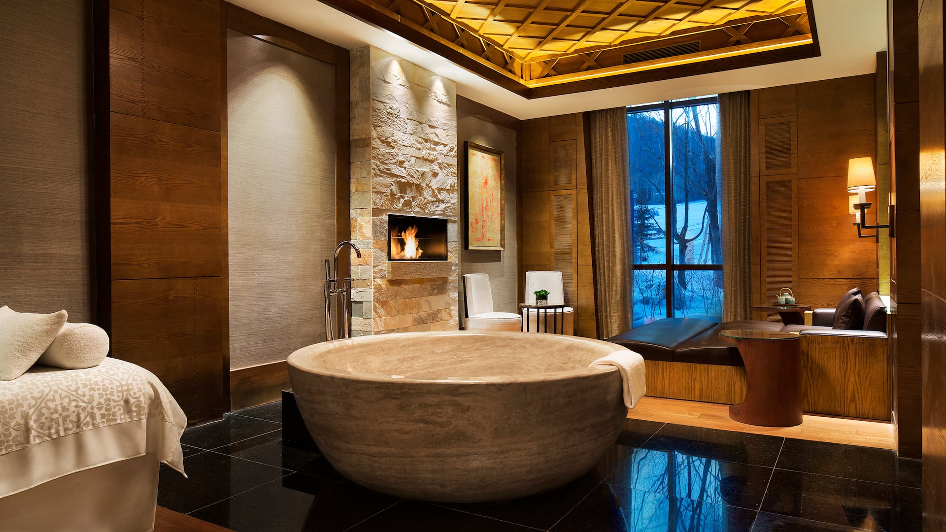 Hyatt Regency Changbaishan Spa Treatment Room