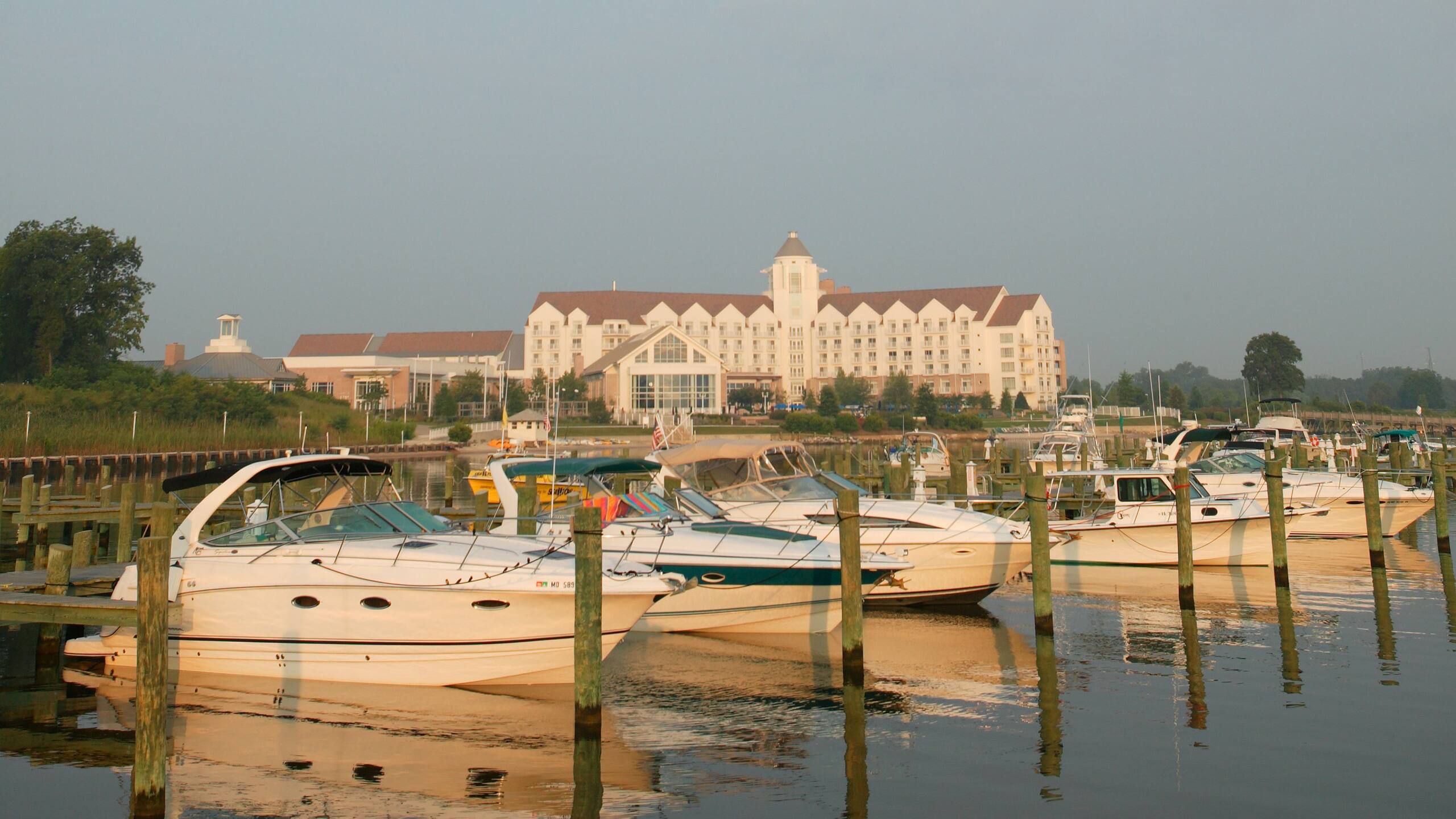 Hyatt Regency Chesapeake Bay Golf Resort, Spa and Marina Harbor with Hotel