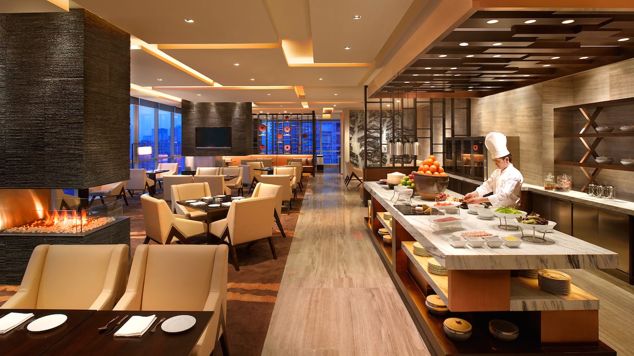 Regency Club Lounge