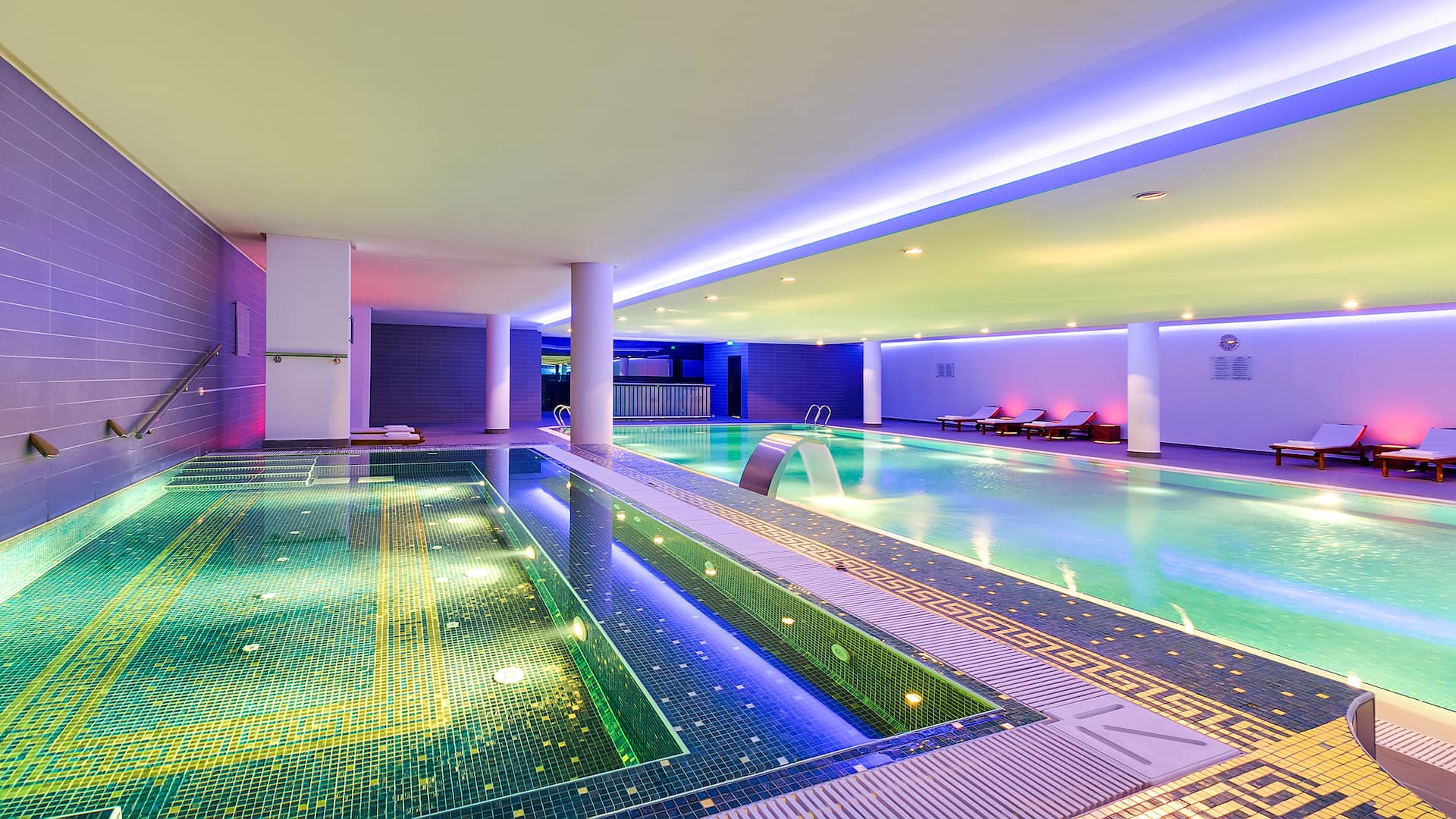 Hyatt Regency Kyiv Pool Jetted Tub