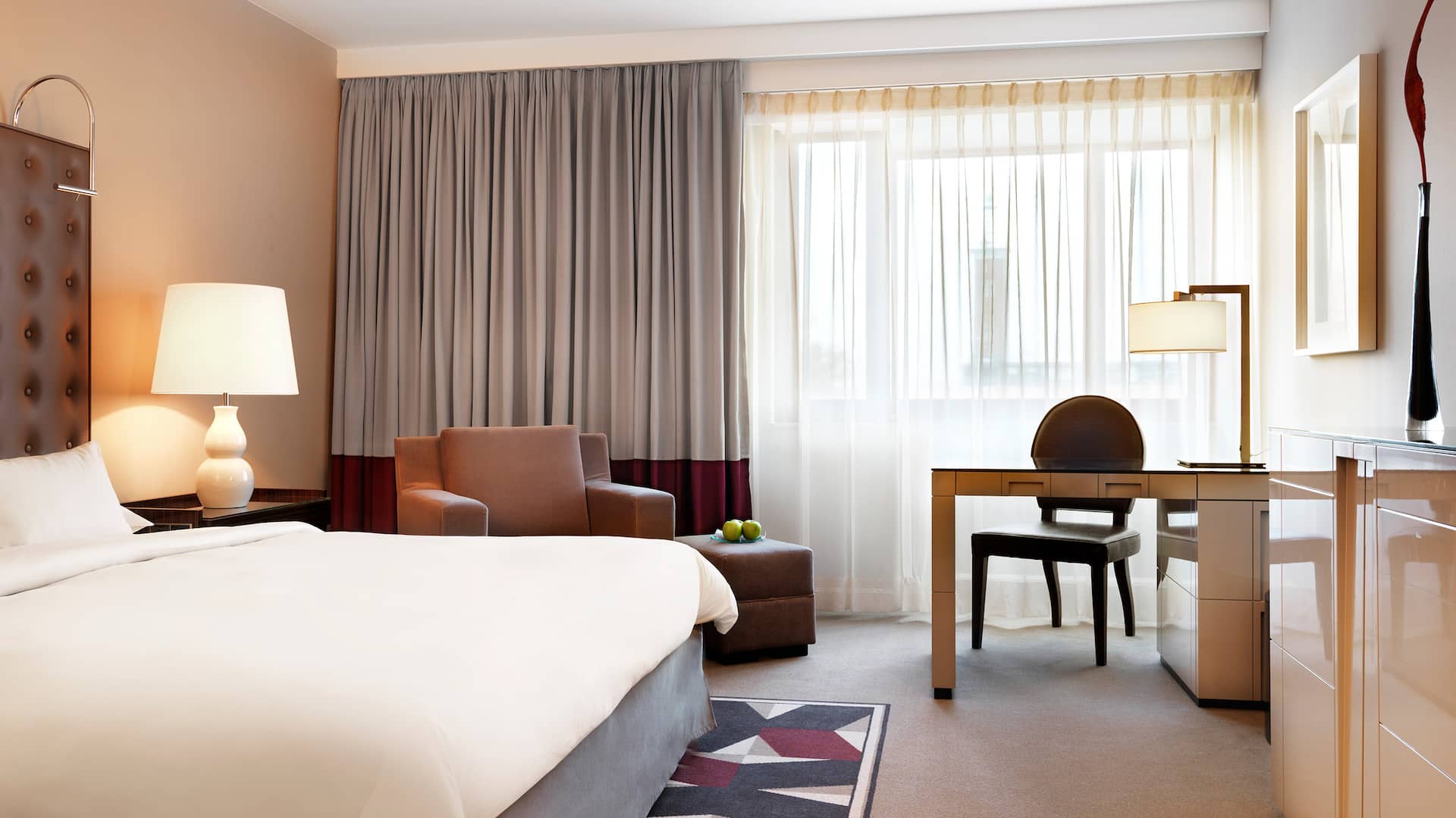 3 de 5 Hyatt Regency Cologne King Room