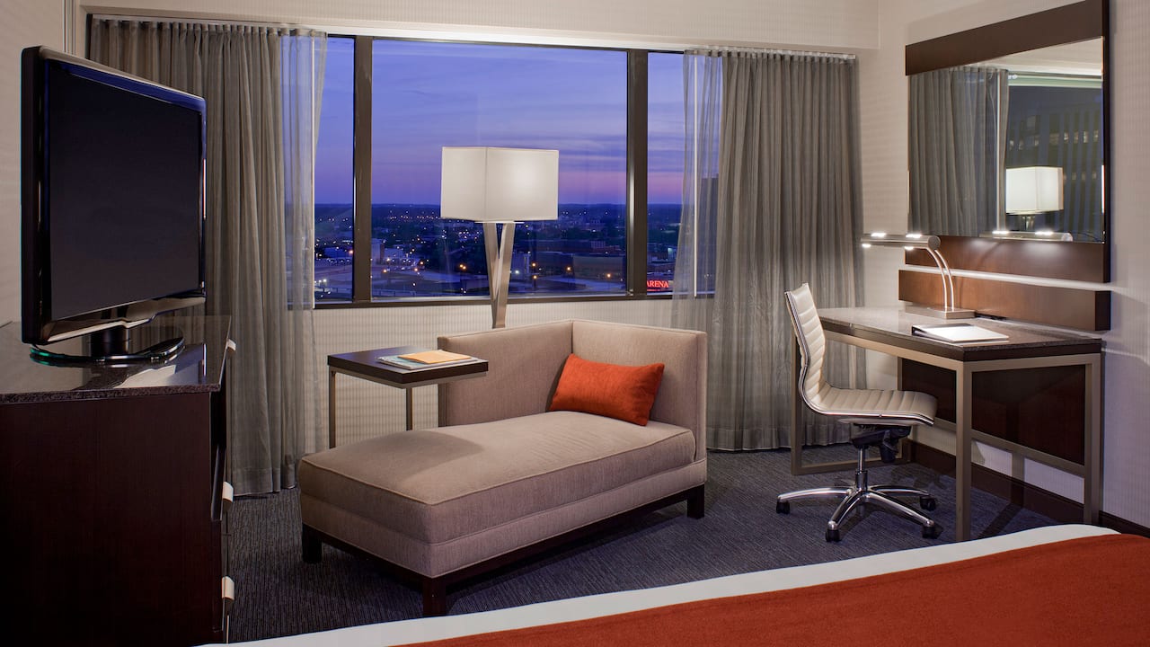 Hyatt Regency King Guestroom City View