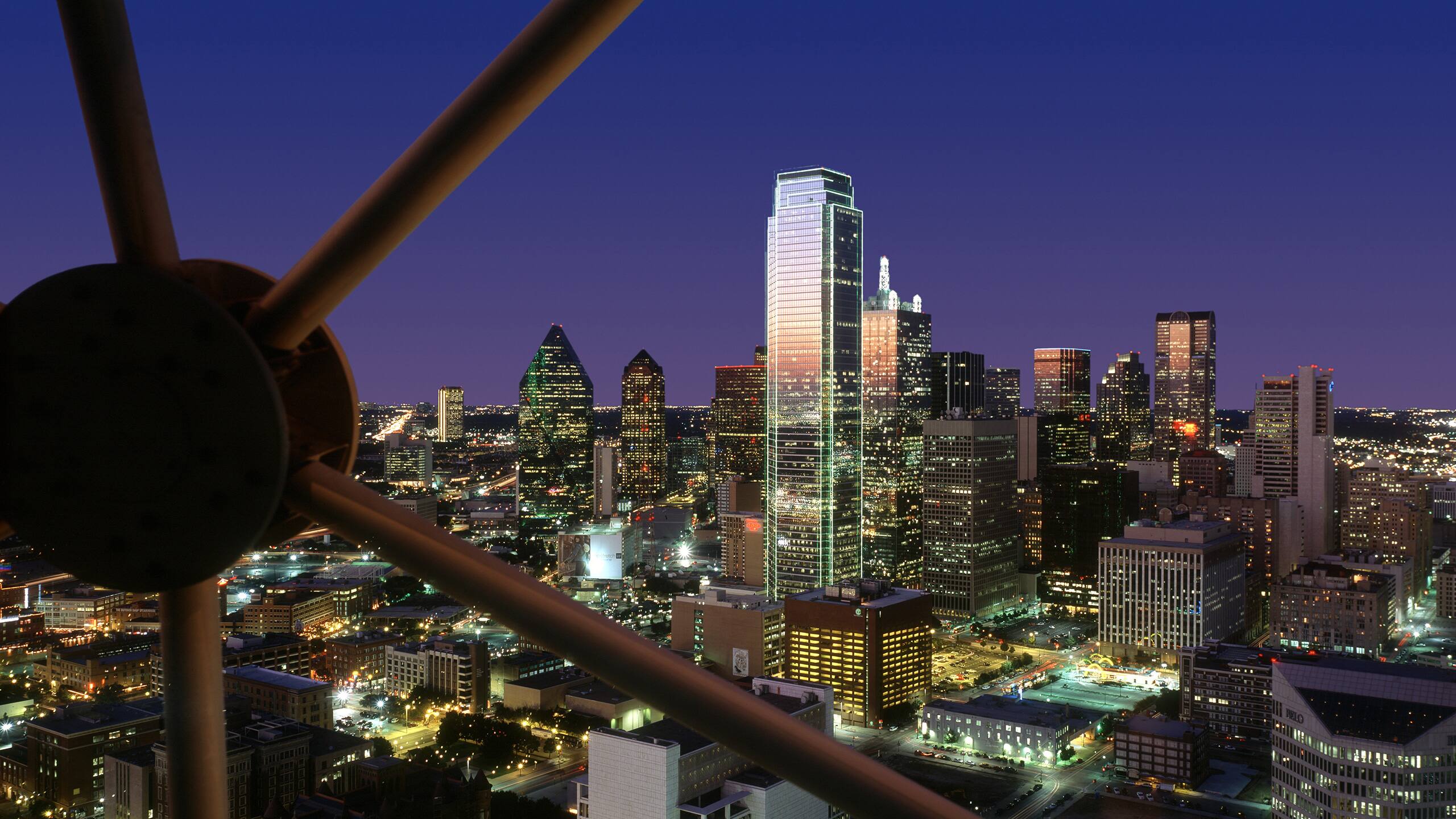 Hyatt Regency Dallas Cityscape