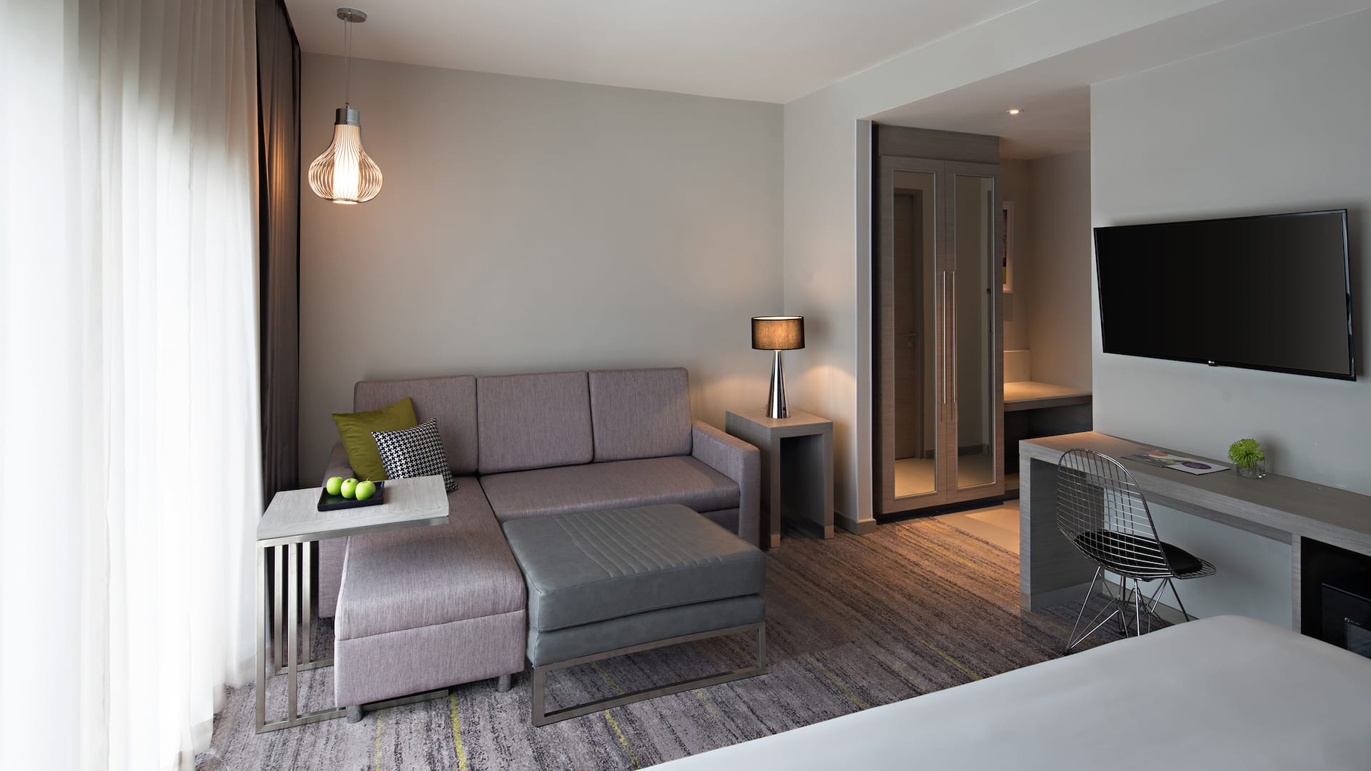 2/3 Hyatt Place Bangkok Sukhumvit King Room