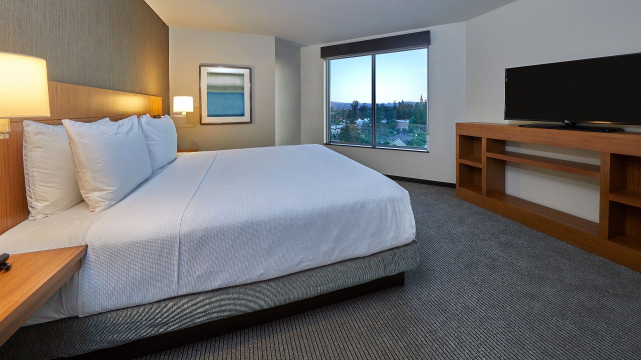 Hotels Near Autzen Stadium | Hyatt Place Eugene / Oakway Center