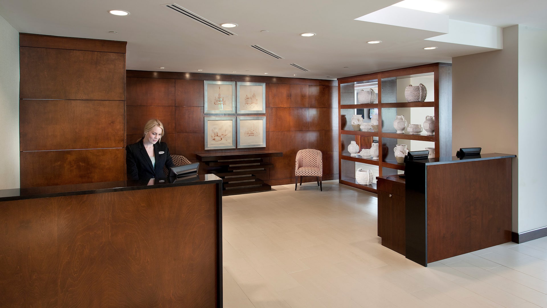 Hyatt Regency Deerfield Front Desk