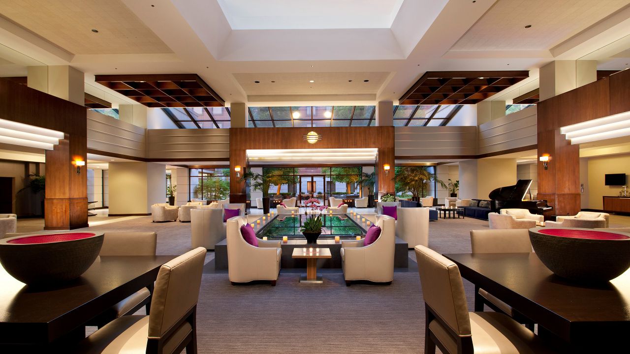 Deerfield Illinois Hotel Activities Hyatt Regency Il Lobby Atrium