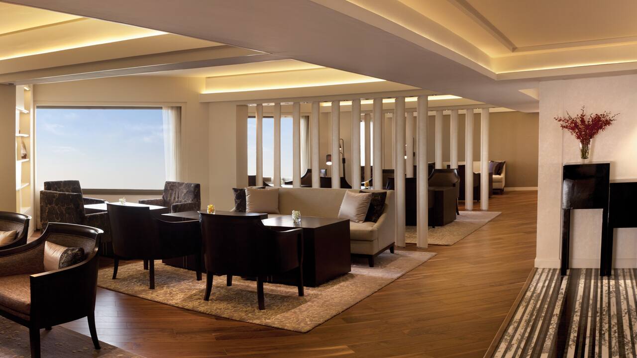 Regency Club Lounge
