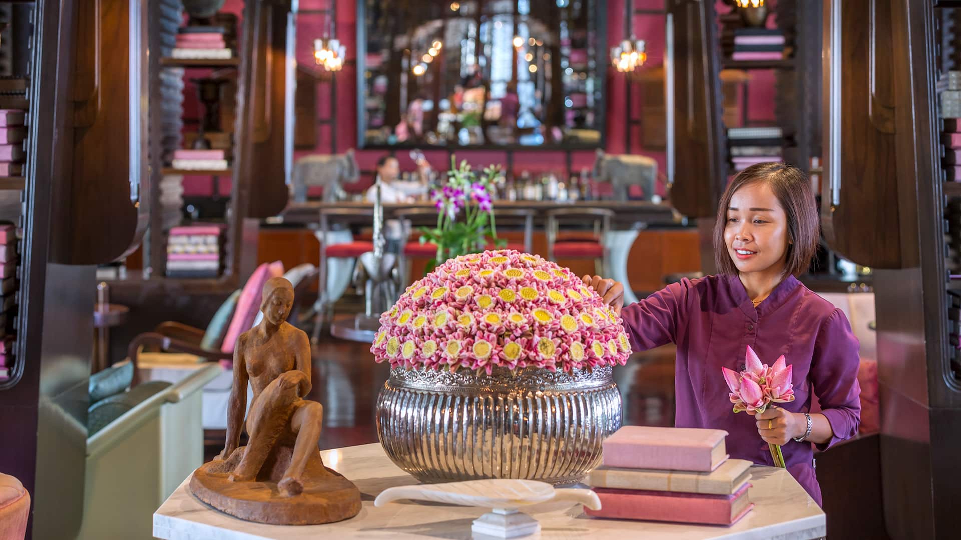 Best Restaurants in Siem Reap Lady with flower
