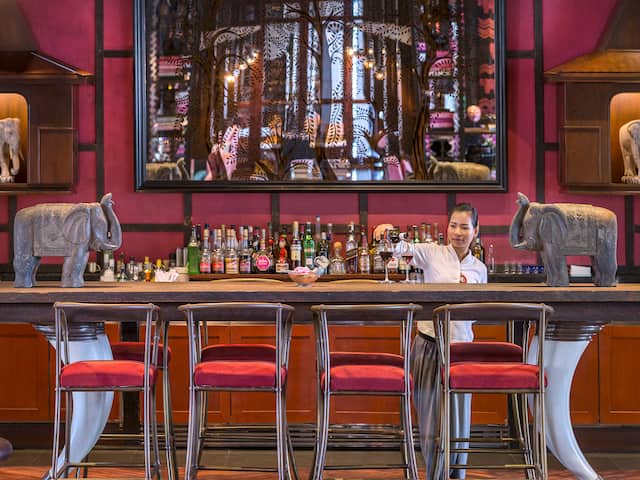 5-star Luxury Hotel in Siem Reap Bar 