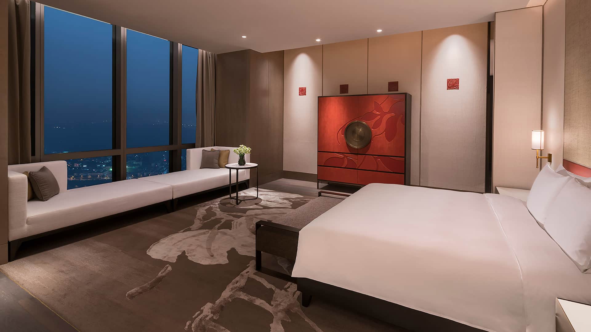 Presidential suite bedroom