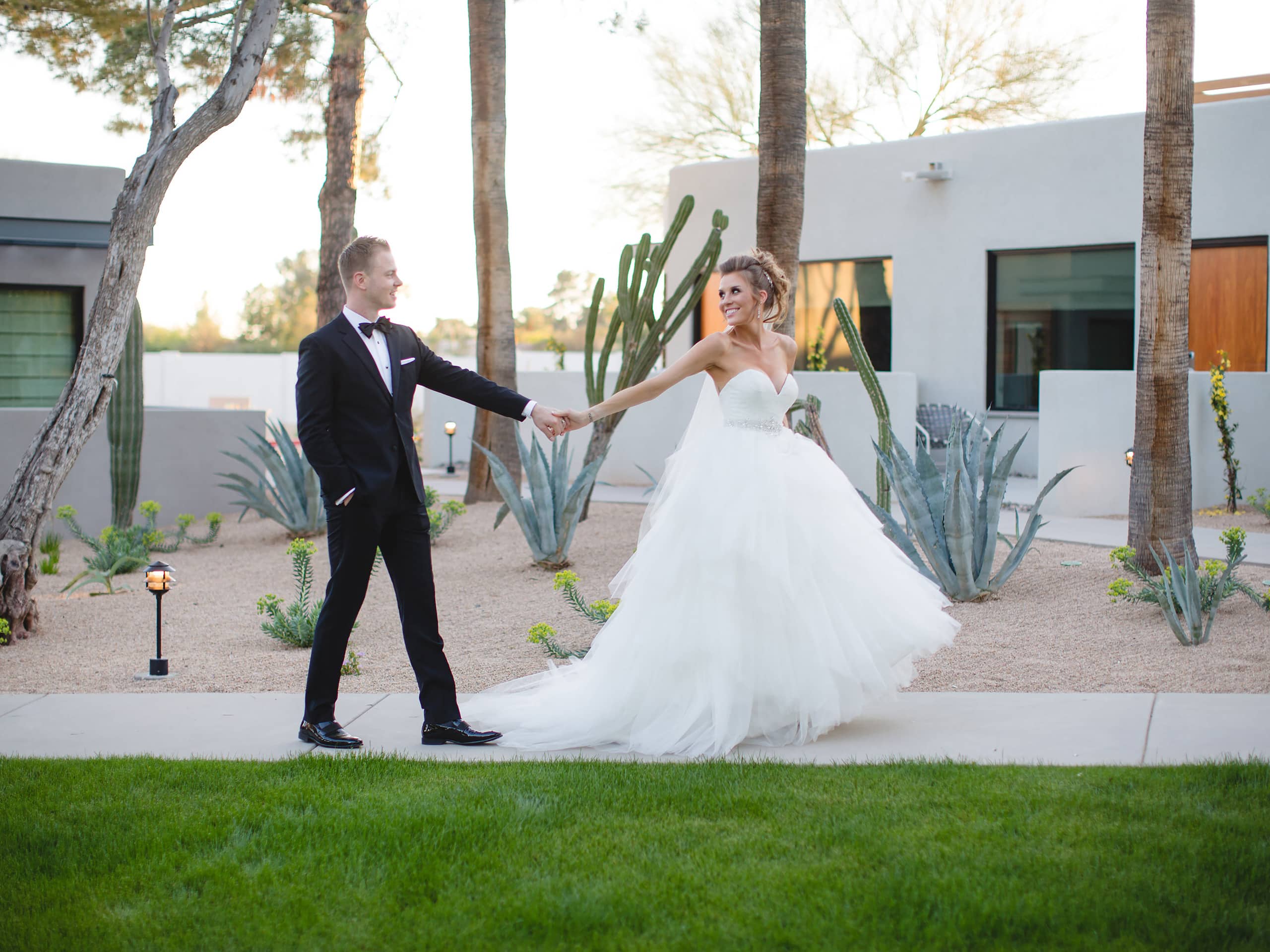 Andaz Scottsdale Resort & Bungalows Events Weddings Couple Walking
