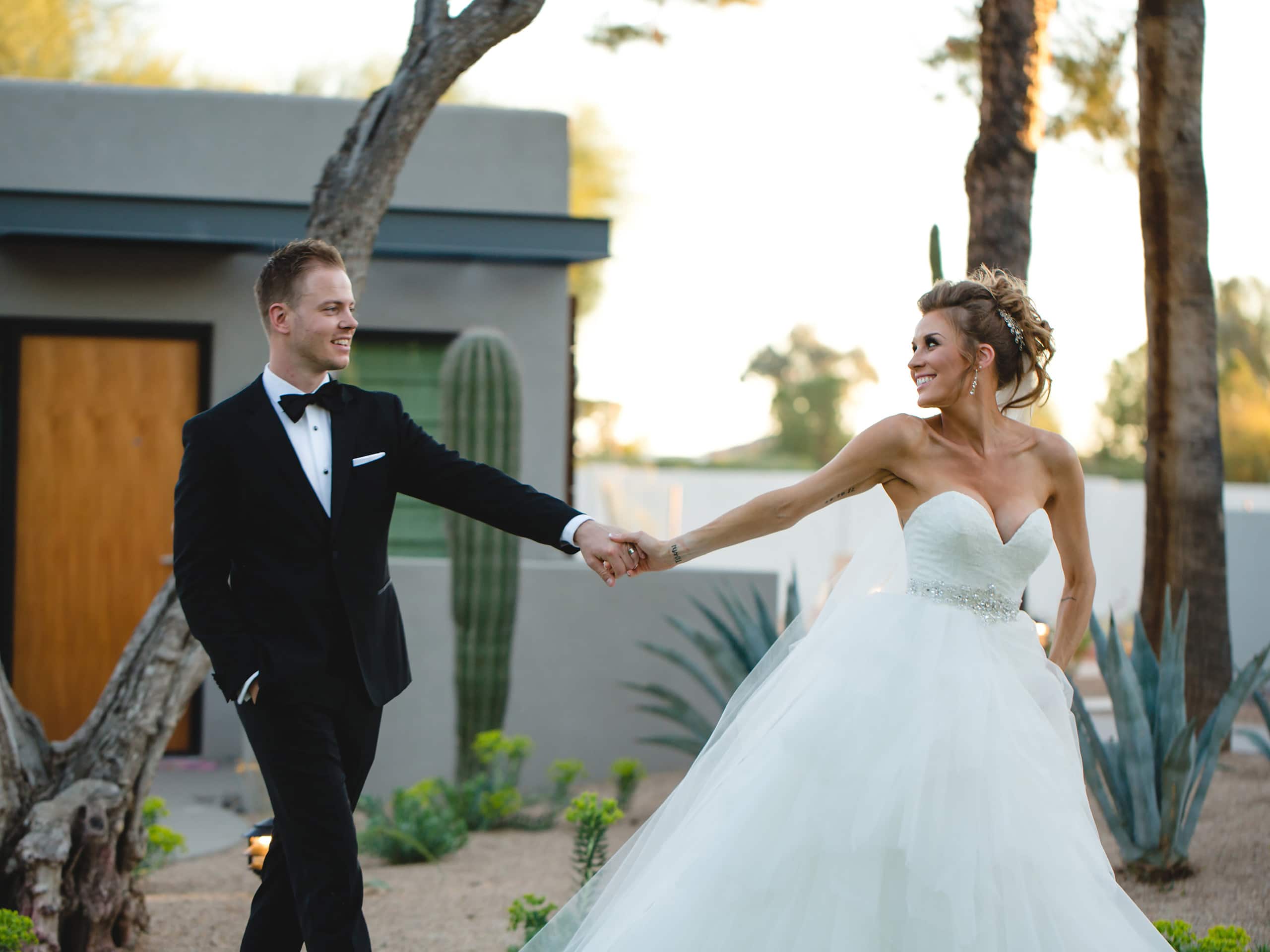 Andaz Scottsdale Resort & Bungalows Events Weddings Couple Walking