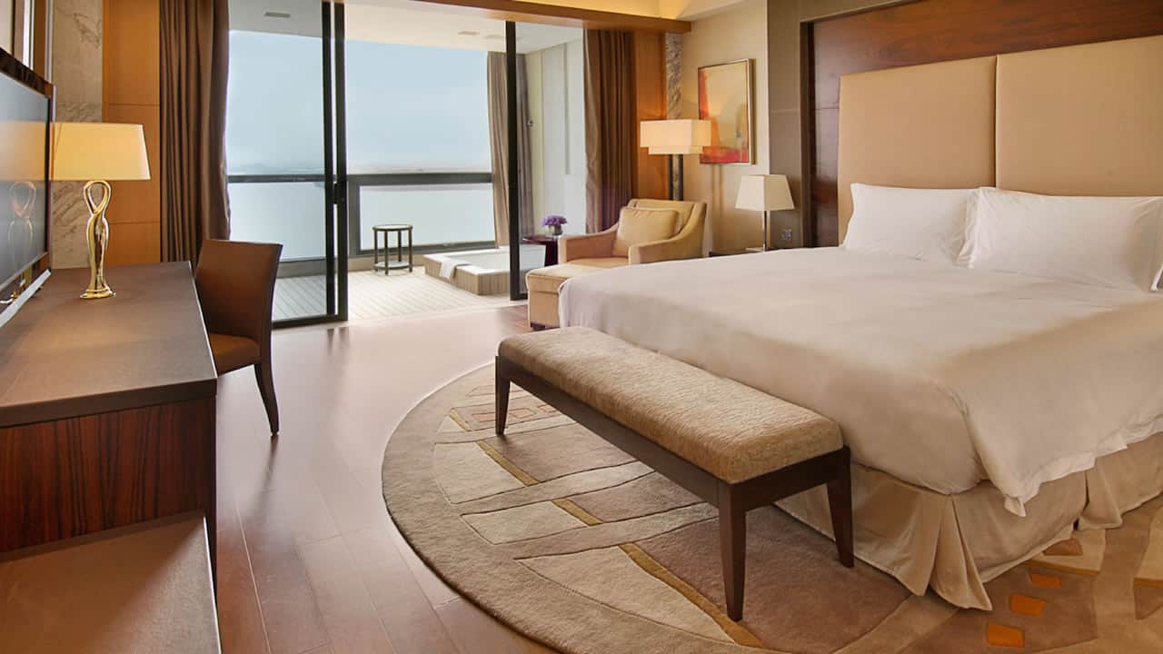 Diplomatic Suite Bed