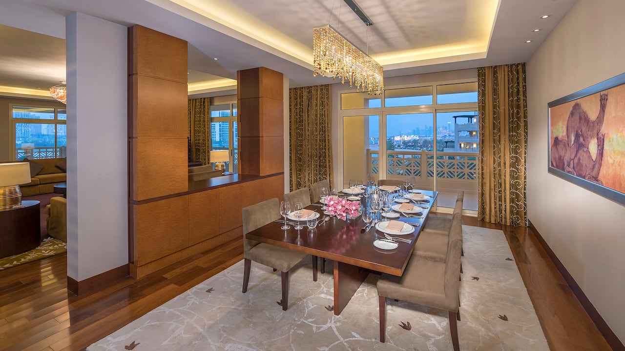 Royal Suite dining