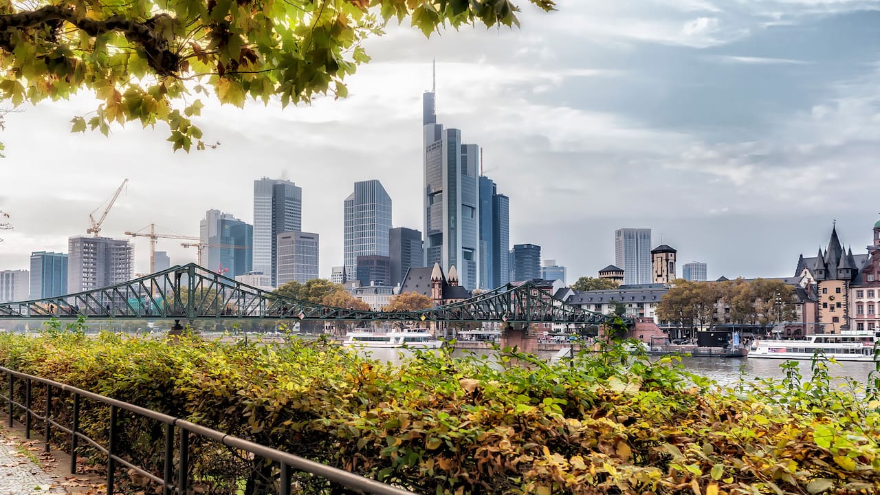 Modern Airport Hotel in Frankfurt | Near Frankfurt Airport ...