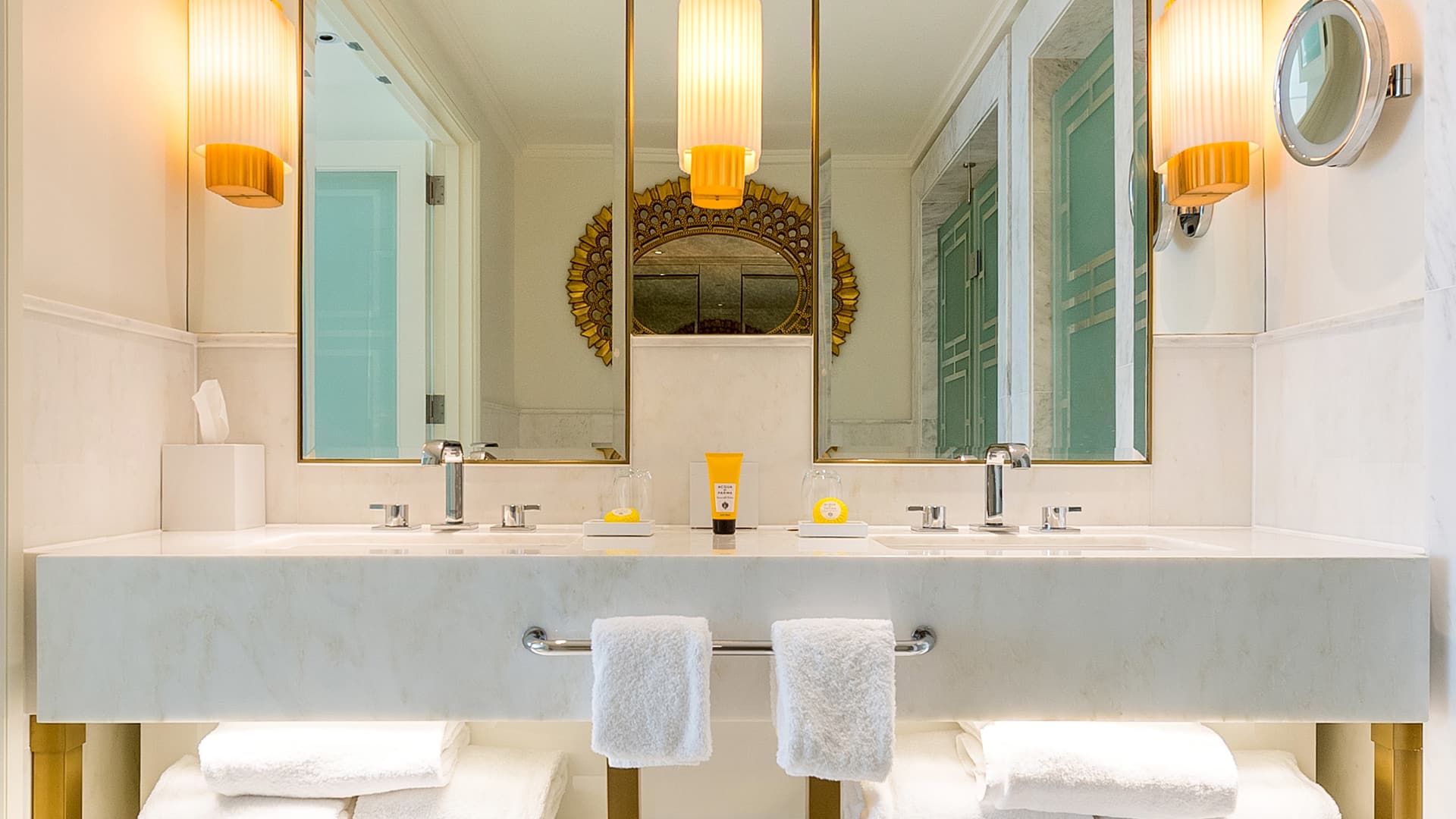 4/5 oceanview bathroom