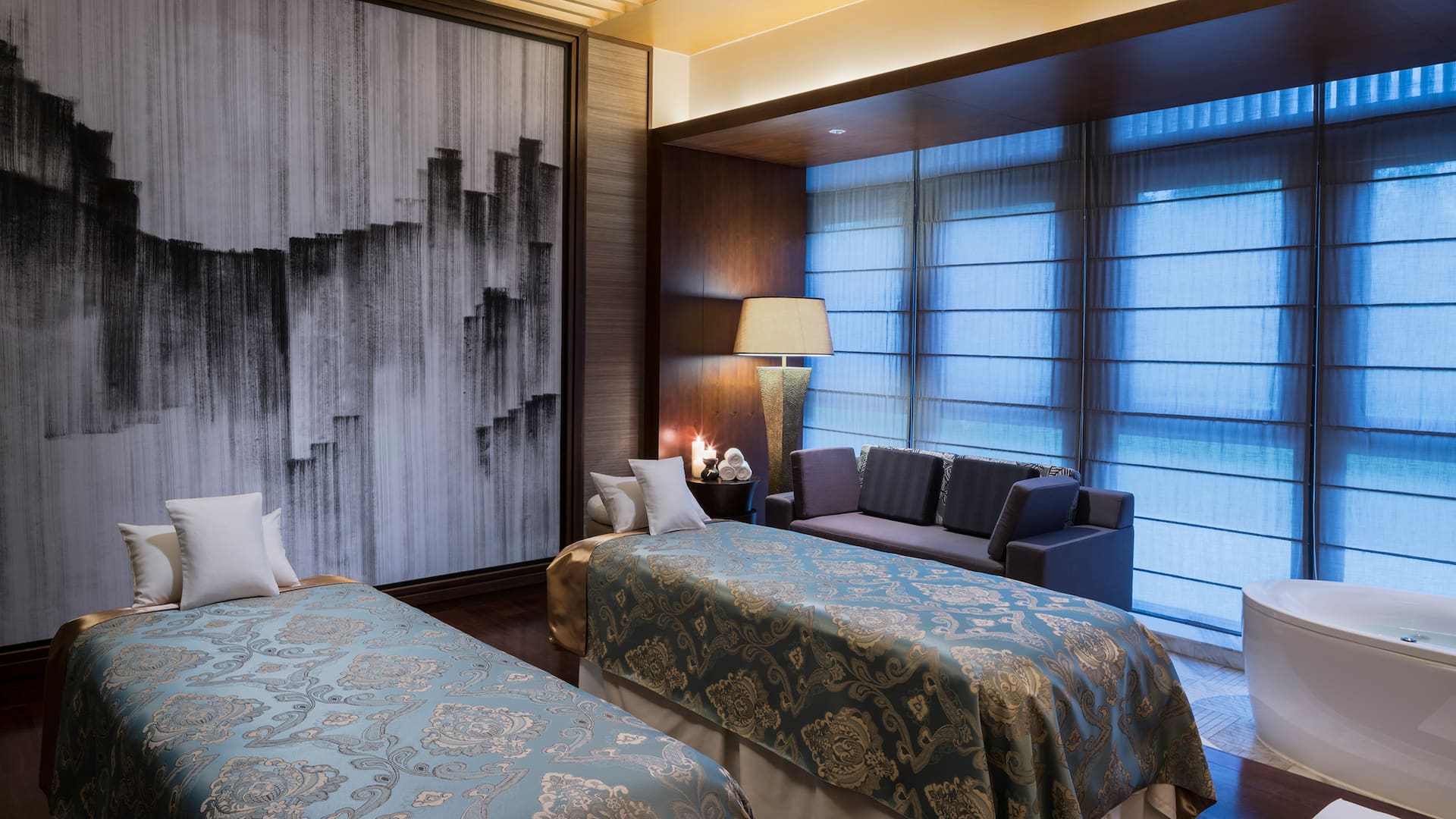 Hyatt Regency Xi'an Spa Treatment Room