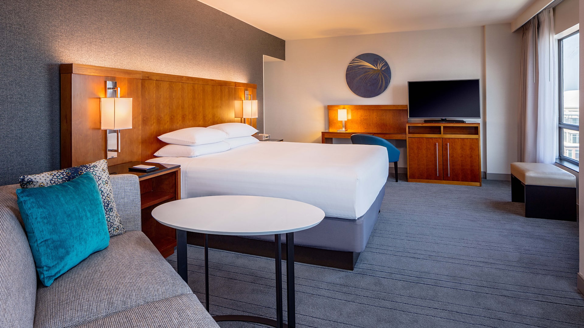 Hotel room near Reagan Washington National Airport at Hyatt Regency Crystal City