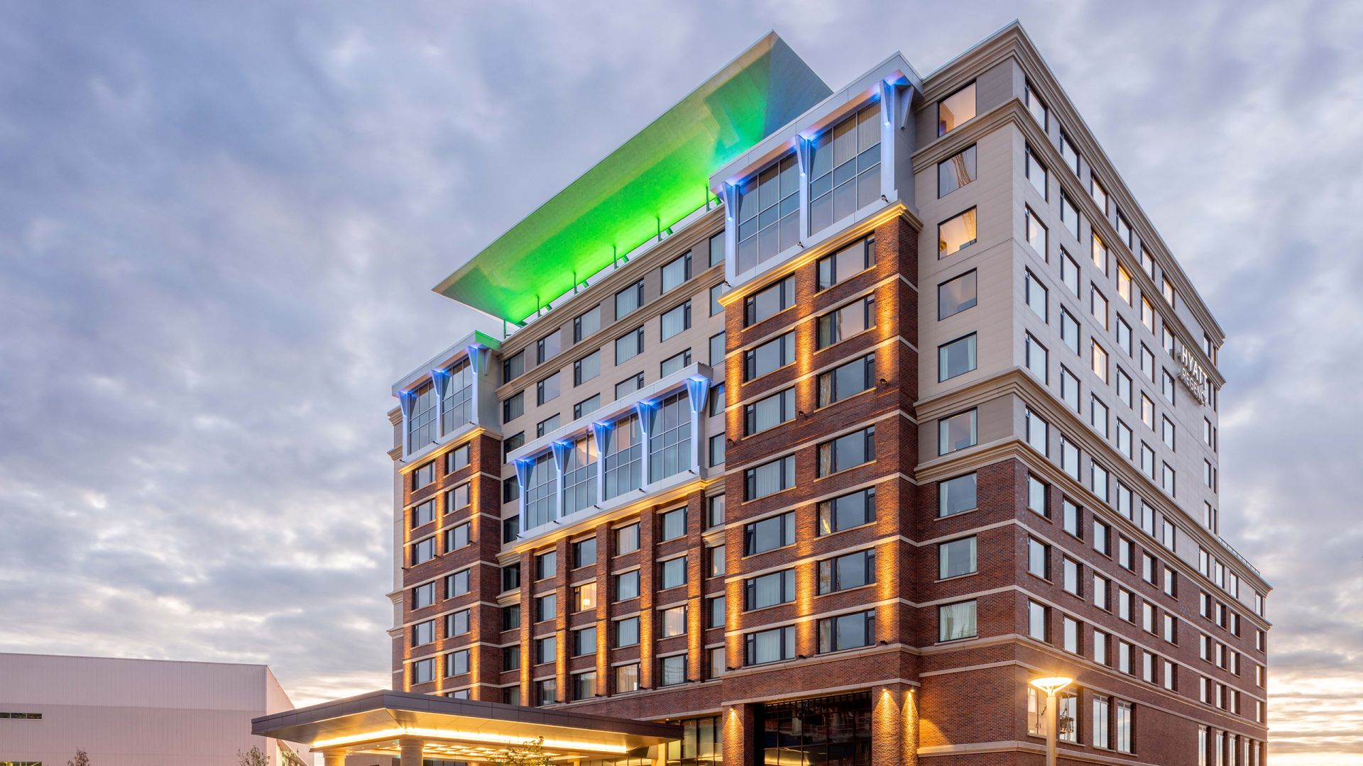 Waterfront Hotel on Lake Washington Hyatt Regency Lake Washington at
