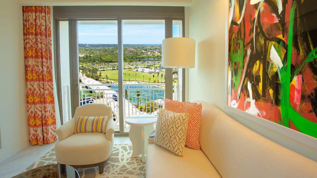 OneBedroom Fountain View Residence with One King Bed (East Tower